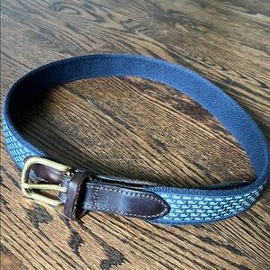 Vineyard Vines belt